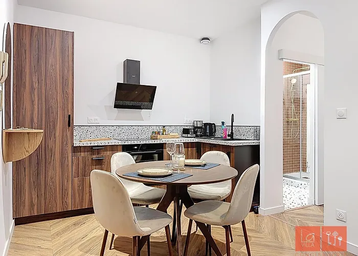 Le Parvis - Vieille - Proche Et Port